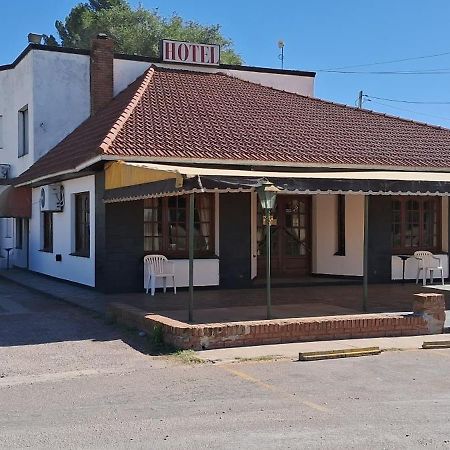 Hotel Y Restaurant Don Quijote Macachin  Luaran gambar